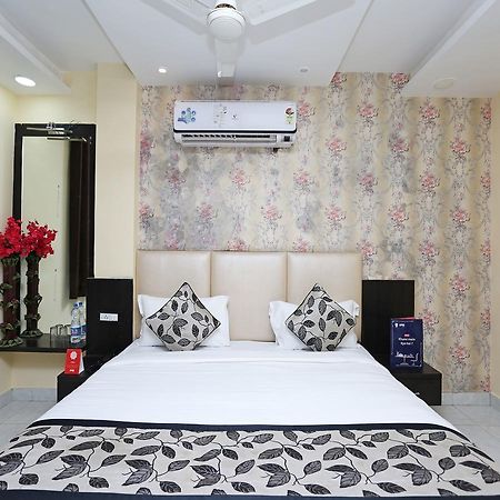 Oyo 10589 Laxmi Guest House グワーリヤル エクステリア 写真