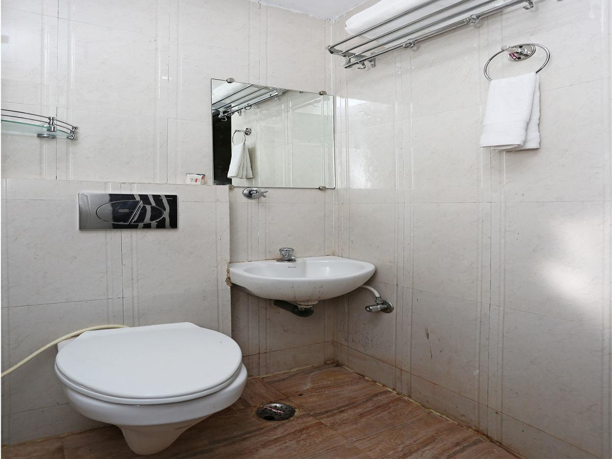 Oyo 10589 Laxmi Guest House グワーリヤル エクステリア 写真