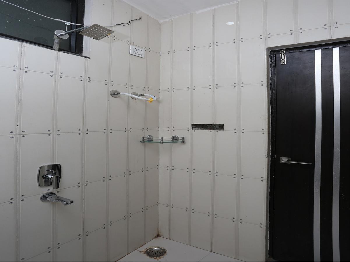 Oyo 10589 Laxmi Guest House グワーリヤル エクステリア 写真