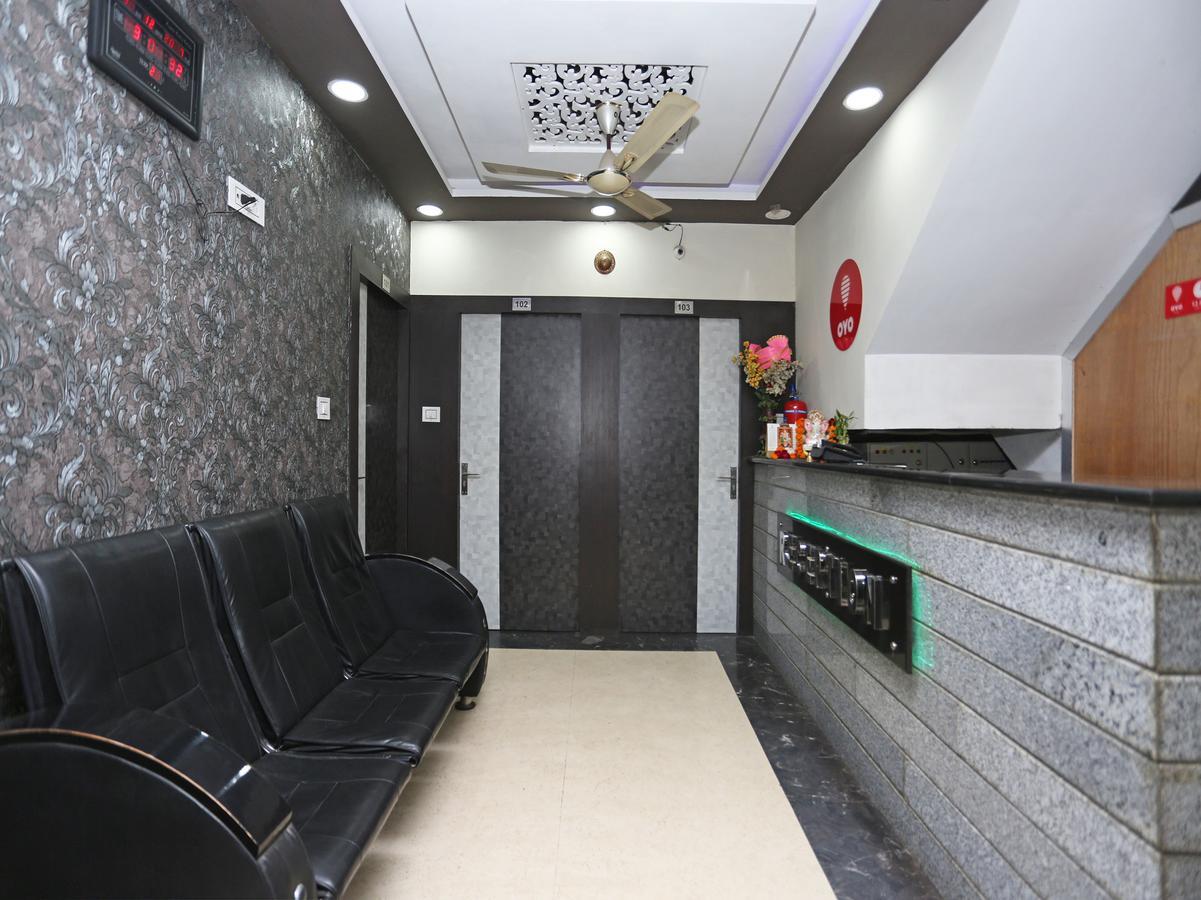Oyo 10589 Laxmi Guest House グワーリヤル エクステリア 写真