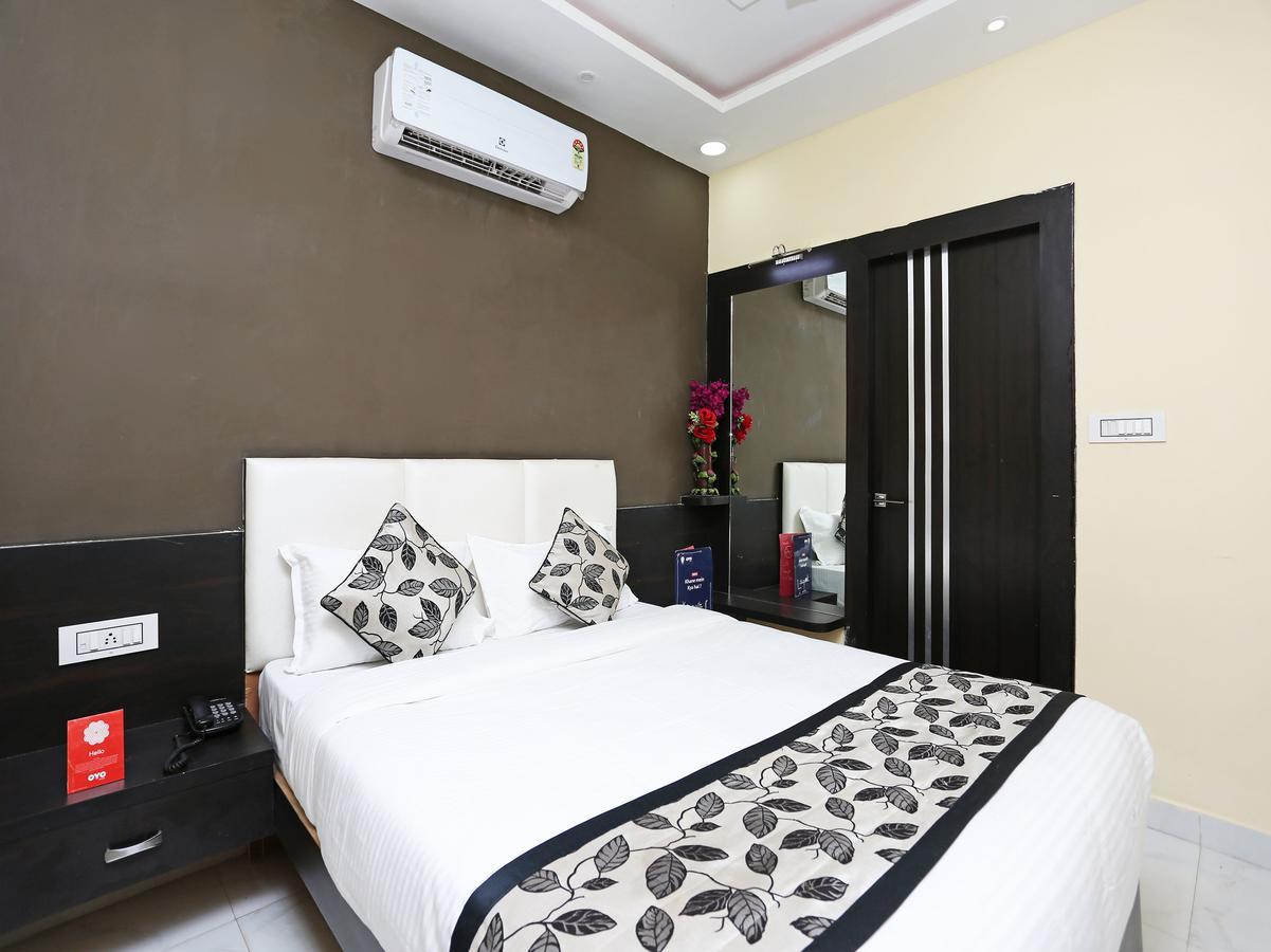Oyo 10589 Laxmi Guest House グワーリヤル エクステリア 写真