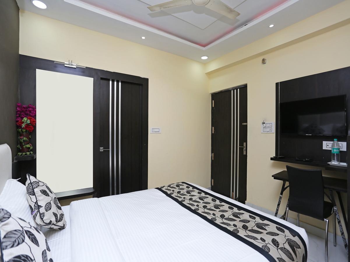 Oyo 10589 Laxmi Guest House グワーリヤル エクステリア 写真